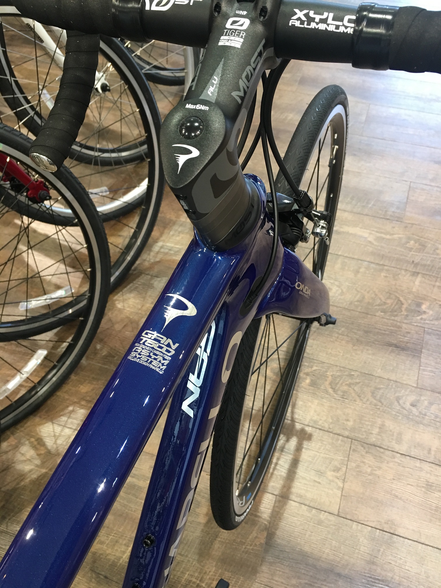 Pinarello Gan入荷 Coggey